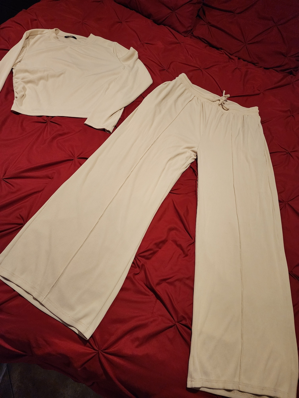 Relaxed Wide-Leg Cream Pants